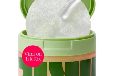 JiYu Toning Polish Pads - Korean Skincare for Dark Spots, Wrinkles & Dull Skin - Hydrating Facial Treatment with Snail Mucin, Niacinamide, Peptides & Centella - 100 Count